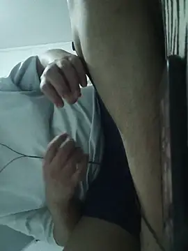 beautiful hands  online show from April 25, 2026, 10:18 am