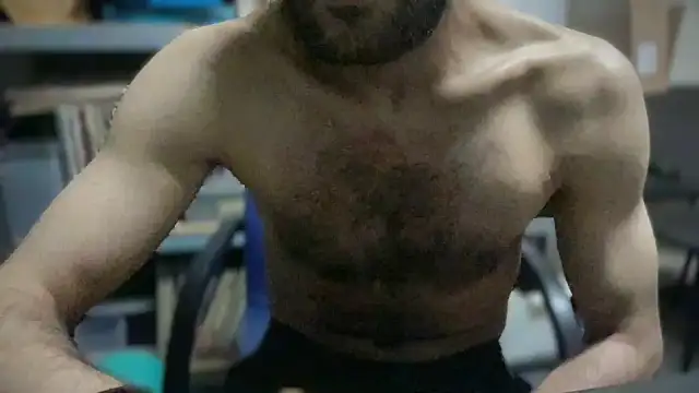 P4RtYBOII92 online show from October 23, 2025, 5:01 pm