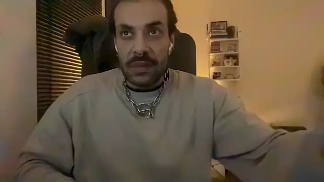 P4RtYBOII92 online show from January 14, 2026, 12:27 am