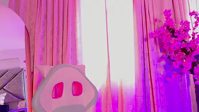 Elith noa online show from February 9, 2026, 7:51 pm