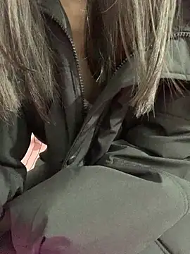 Snapshot of Vani_S2 chatting on February 18, 2025, 6:59 am Vani S2 online show from February 18, 2025, 6:59 am