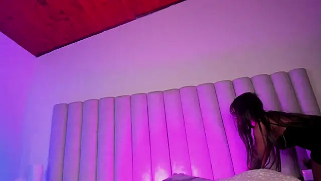 Snapshot of briannajackson_ chatting on February 1, 2025, 12:05 pm briannajackson online show from February 1, 2025, 12:05 pm