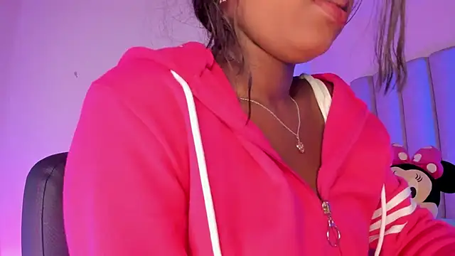 Snapshot of briannajackson_ chatting on February 6, 2025, 2:37 pm briannajackson online show from February 6, 2025, 2:37 pm