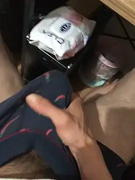 Snapshot of kerimyuce chatting on October 18, 2025, 7:58 pm kerimyuce online show from October 18, 2025, 7:58 pm