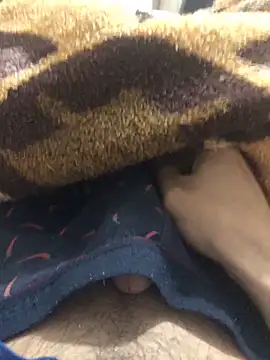 Snapshot of kerimyuce chatting on December 5, 2025, 7:32 pm kerimyuce online show from December 5, 2025, 7:32 pm