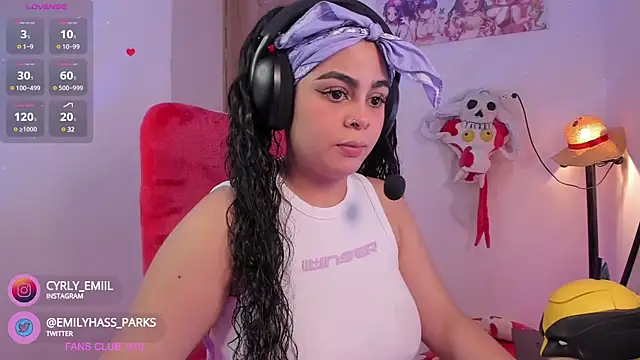 Snapshot of Angels_Emily chatting on January 3, 2025, 1:27 am Angels Emily online show from January 3, 2025, 1:27 am