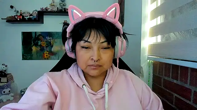 Shaddycute  online show from March 11, 2026, 12:11 pm