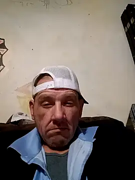 gettinit2wice online show from February 4, 2025, 2:07 am