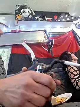 gettinit2wice online show from April 14, 2026, 3:45 am