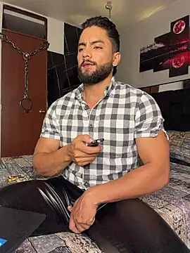 Snapshot of Jaxxon_ chatting on February 1, 2026, 3:54 pm Jaxxon online show from February 1, 2026, 3:54 pm