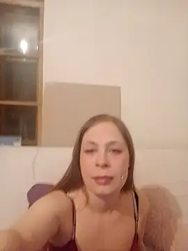 katiestevens online show from March 7, 2025, 9:17 pm