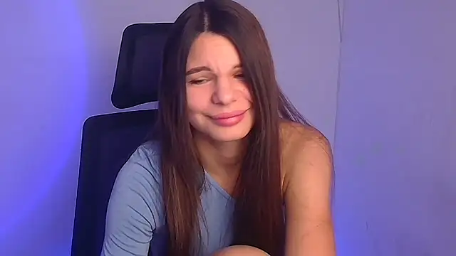 Snapshot of Hanna_Way chatting on January 2, 2025, 10:05 am Hanna Way online show from January 2, 2025, 10:05 am