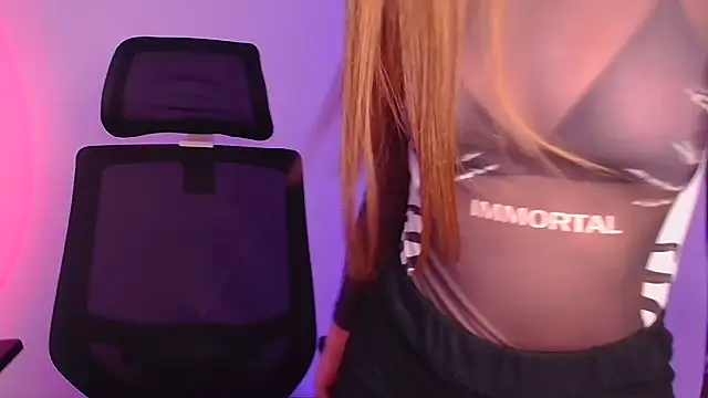 Snapshot of Hanna_Way chatting on January 23, 2025, 6:49 am Hanna Way online show from January 23, 2025, 6:49 am