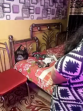 Snapshot of ella_mariya chatting on January 4, 2025, 10:27 am ella mariya online show from January 4, 2025, 10:27 am