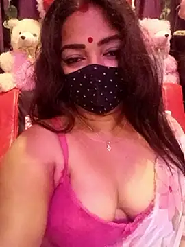 Snapshot of ella_mariya chatting on May 10, 2026, 9:53 pm ella mariya online show from May 10, 2026, 9:53 pm