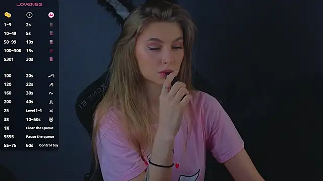 Snapshot of Saillise chatting on December 13, 2025, 11:10 pm Saillise online show from December 13, 2025, 11:10 pm