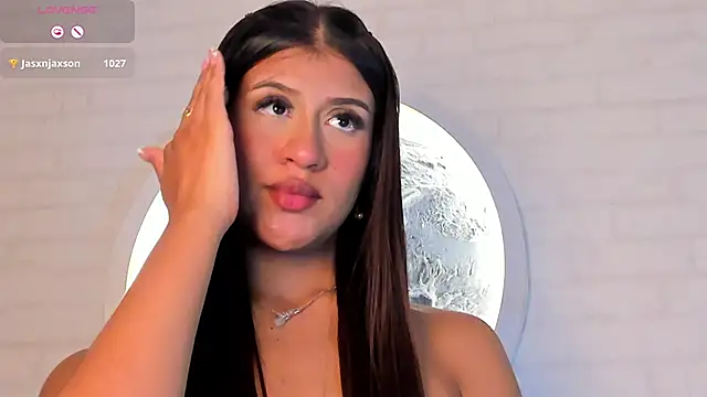 Snapshot of Elise_Diamond chatting on February 25, 2025, 2:14 am Elise Diamond online show from February 25, 2025, 2:14 am