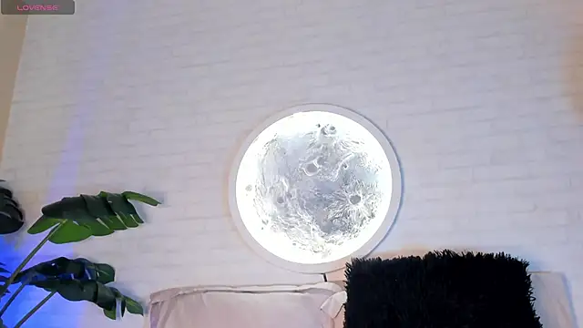 Snapshot of Elise_Diamond chatting on March 2, 2025, 9:21 am Elise Diamond online show from March 2, 2025, 9:21 am