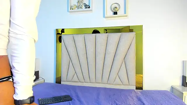 vahiolet fuentes online show from March 28, 2026, 3:06 am