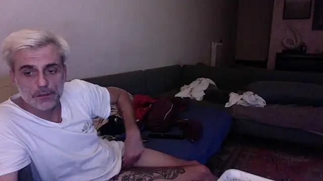 Snapshot of skossa777 chatting on September 22, 2025, 6:32 pm skossa777 online show from September 22, 2025, 6:32 pm