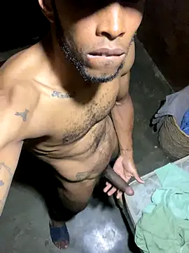 Snapshot of Sur1711 chatting on November 15, 2025, 5:09 pm Sur1711 online show from November 15, 2025, 5:09 pm