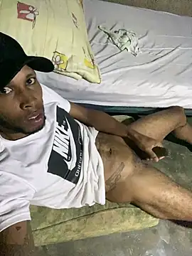 Snapshot of Sur1711 chatting on November 19, 2025, 12:38 pm Sur1711 online show from November 19, 2025, 12:38 pm