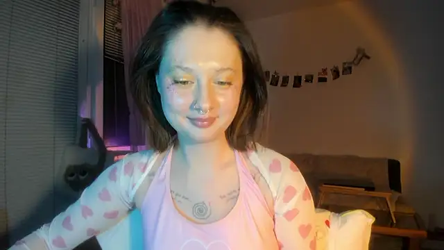 Jenny darling love online show from March 9, 2026, 7:07 pm