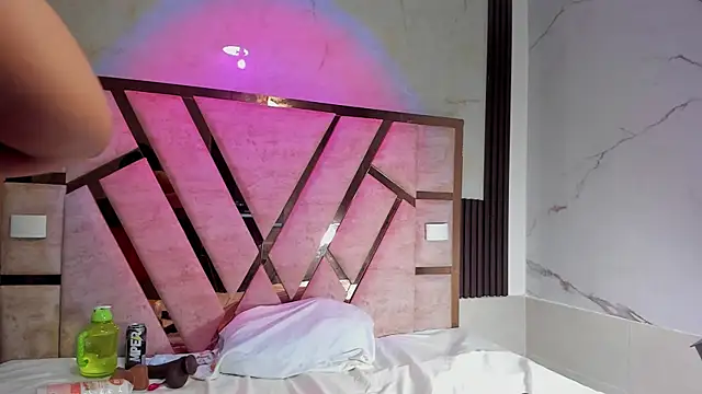 Snapshot of molly_sweetee chatting on November 29, 2025, 1:52 am molly sweetee online show from November 29, 2025, 1:52 am