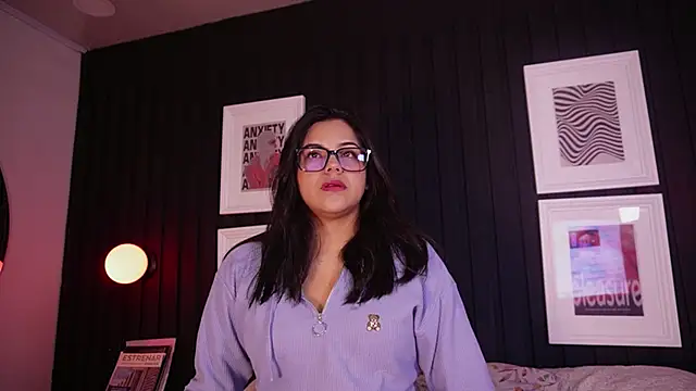 Sophia wilsonn  online show from March 28, 2026, 10:37 am