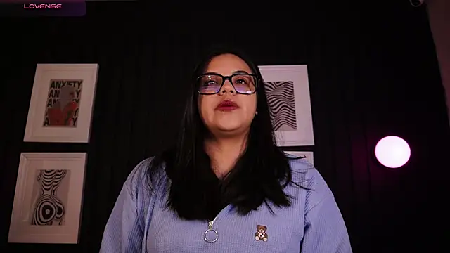 Snapshot of Sophia_wilsonn_ chatting on April 27, 2026, 10:02 am Sophia wilsonn online show from April 27, 2026, 10:02 am