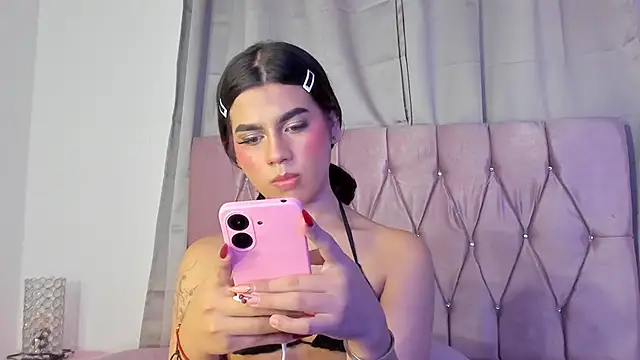 Ashley piinkk  online show from January 26, 2025, 11:39 pm