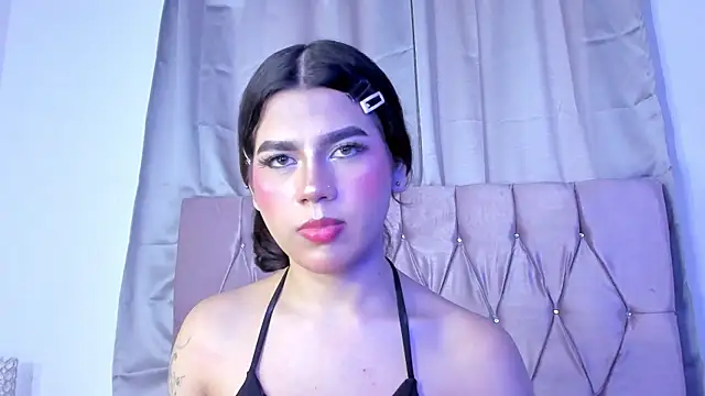 Ashley piinkk  online show from February 9, 2025, 3:34 pm