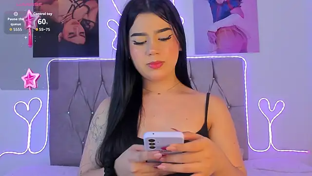 Ashley piinkk  online show from May 4, 2026, 6:20 am