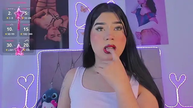 Ashley piinkk  online show from May 18, 2026, 12:22 pm