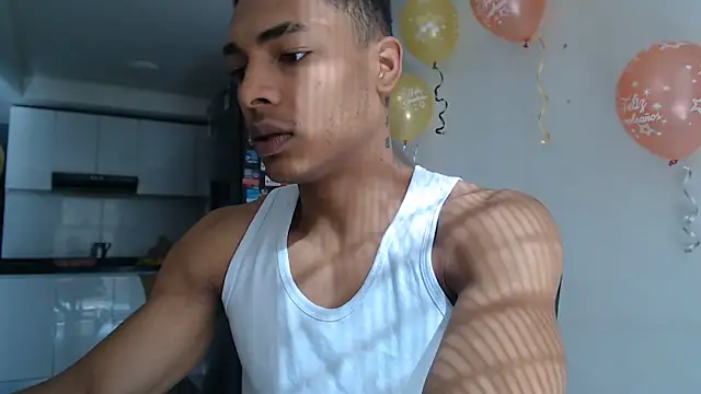 Jhonyblack 1 online show from May 24, 2026, 1:16 pm