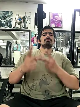 shivani0999 online show from September 12, 2025, 12:11 am