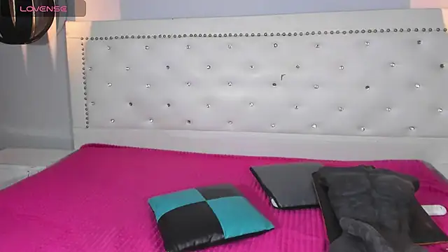 Georgis  online show from December 9, 2024, 12:19 pm