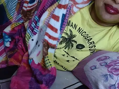 Snapshot of TASHa009 chatting on January 15, 2025, 1:02 am TASHa009 online show from January 15, 2025, 1:02 am