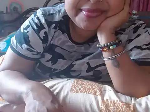 Snapshot of TASHa009 chatting on March 9, 2025, 7:45 am TASHa009 online show from March 9, 2025, 7:45 am