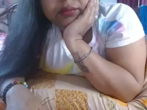 Snapshot of TASHa009 chatting on March 20, 2025, 8:42 am TASHa009 online show from March 20, 2025, 8:42 am