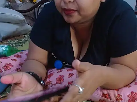 Snapshot of TASHa009 chatting on September 25, 2025, 5:05 pm TASHa009 online show from September 25, 2025, 5:05 pm