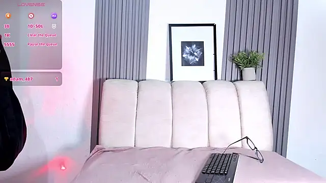 Kayla stern  online show from March 4, 2026, 6:47 pm