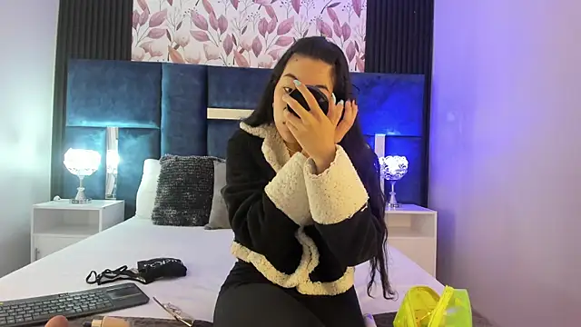 Susa1userma  online show from January 9, 2026, 11:13 am