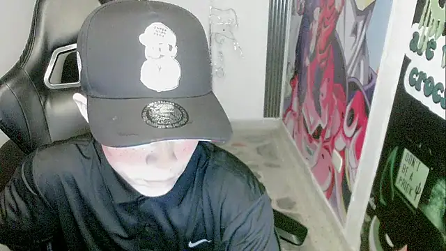 Snapshot of bby_santi chatting on February 20, 2025, 6:13 pm bby santi online show from February 20, 2025, 6:13 pm