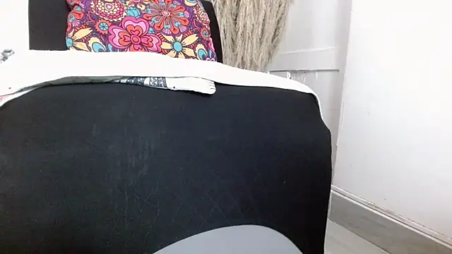 sara-bbc-dominant online show from December 16, 2025, 1:32 am