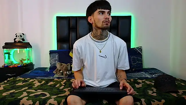 Brutal Sex Fucking online show from February 27, 2026, 7:14 pm