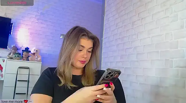 SuchCute online show from March 16, 2025, 2:21 am