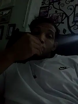 Jhonny walkeer online show from November 17, 2025, 12:49 am