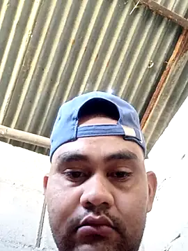 travieso2893 online show from December 21, 2025, 12:23 pm