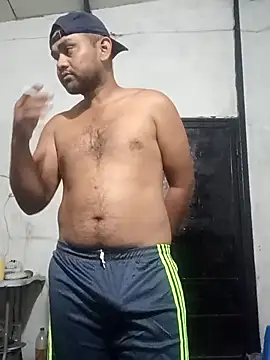 travieso2893 online show from March 21, 2026, 10:09 am